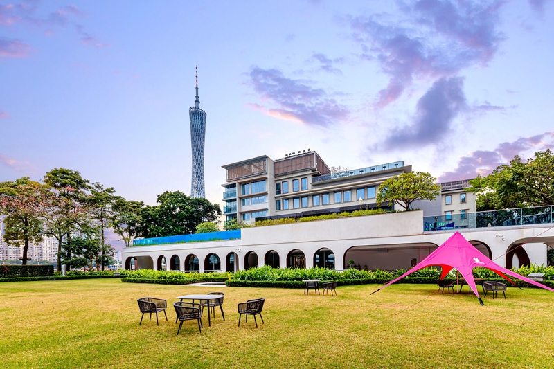 在星级酒店家具定制过程中,如何权衡材料选择和预算限制以实现最佳性价比? 在星级酒店家具定制过程中,如何权衡材料选择和预算限制以实现最佳性价比?