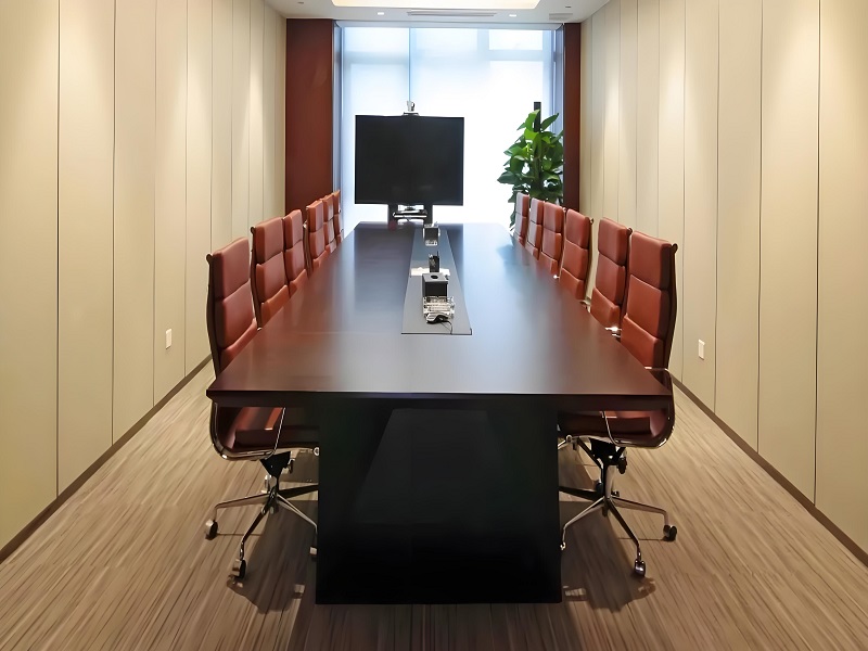 打造舒适的办公环境:精选办公桌椅的重要性 打造舒适的办公环境:精选办公桌椅的重要性